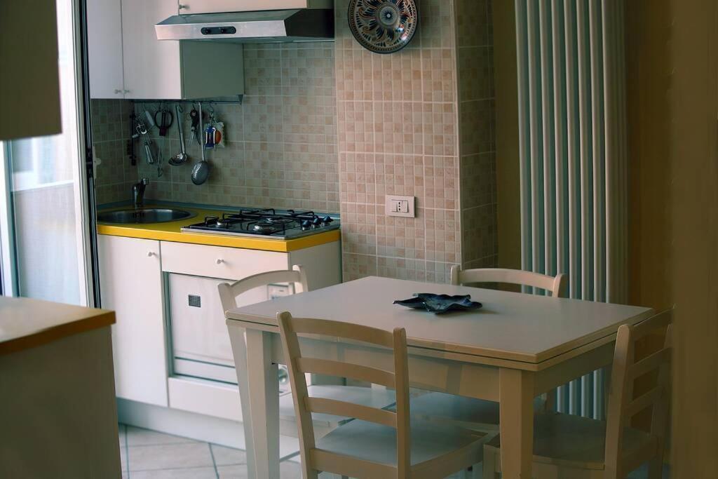 Centrally Located Apt By Harbour With Elevator San Remo Extérieur photo